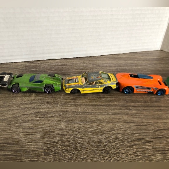 Vintage Assorted Colourful Toy Cars Bundle - Picture 9 of 16